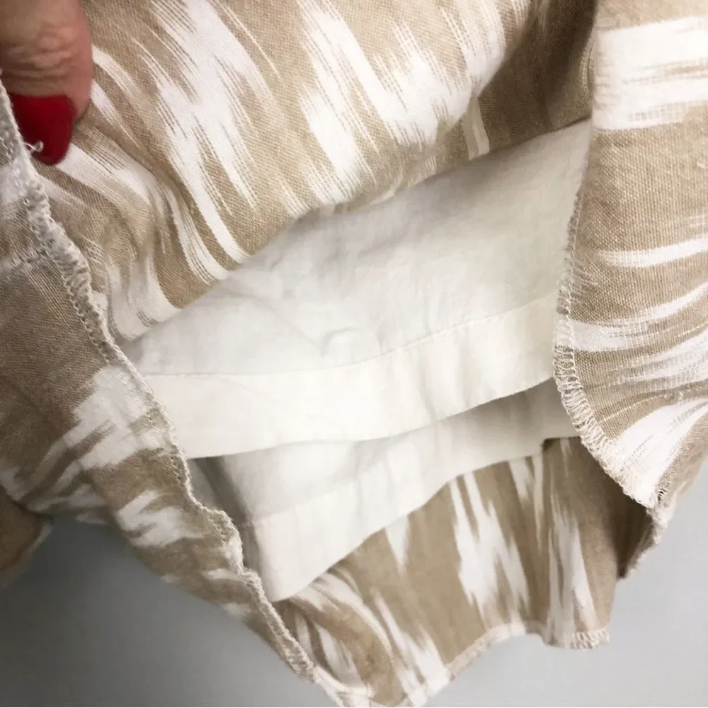 TOMMY HILFIGER | Tan/White Tribal Brushstroke Belted Shorts Women’s Size 16